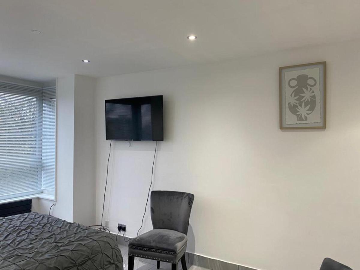 Luxurious 2-Bed Apartment In Woolwich London Exterior photo